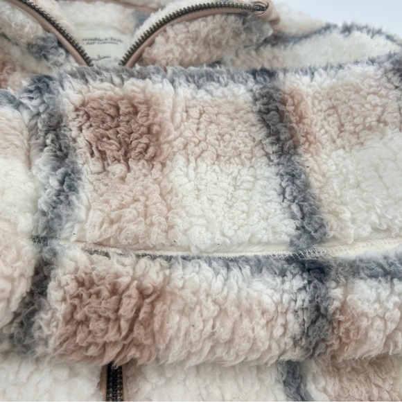 Abercrombie & Fitch Plaid / Sherpa Fleece / Quarter-Zip/ Jacket Pullover - Picture 9 of 10